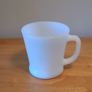 ANCHOR HOCKING FIRE KING WARE Vintage White 'D' Handle Mug